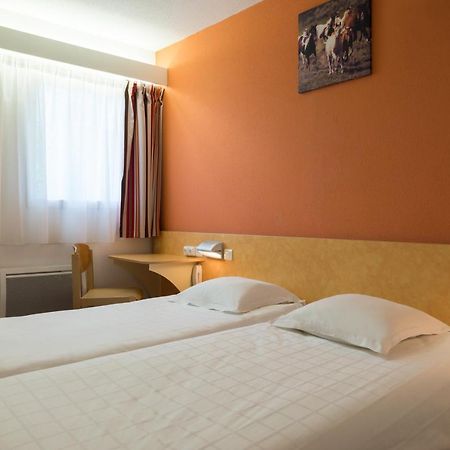 The Originals Access, Hotel Saint-Flour Экстерьер фото